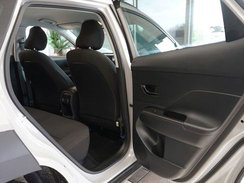 Used 2024 Hyundai Kona SEL image 45