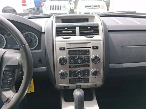 Used 2010 Ford Escape XLT FWD image 16