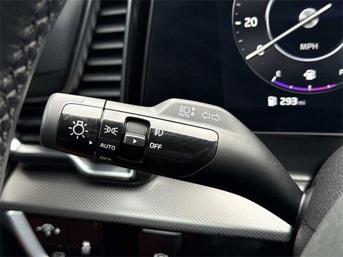 Used 2024 Kia Sportage SX image 27