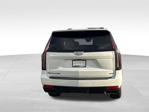 Used 2022 Cadillac Escalade ESV Sport Platinum w/ Heavy-Duty Trailer Package image 6