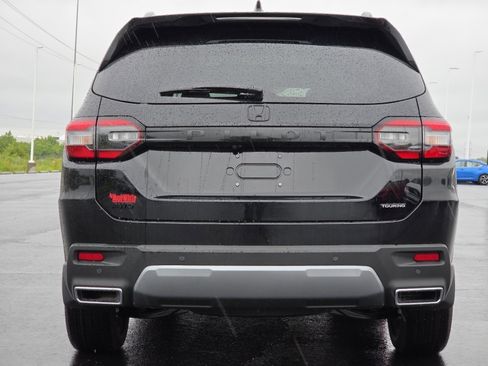 New 2026 Honda Pilot Touring image 18