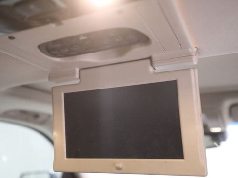 Used 2016 Chevrolet Suburban LTZ image 21