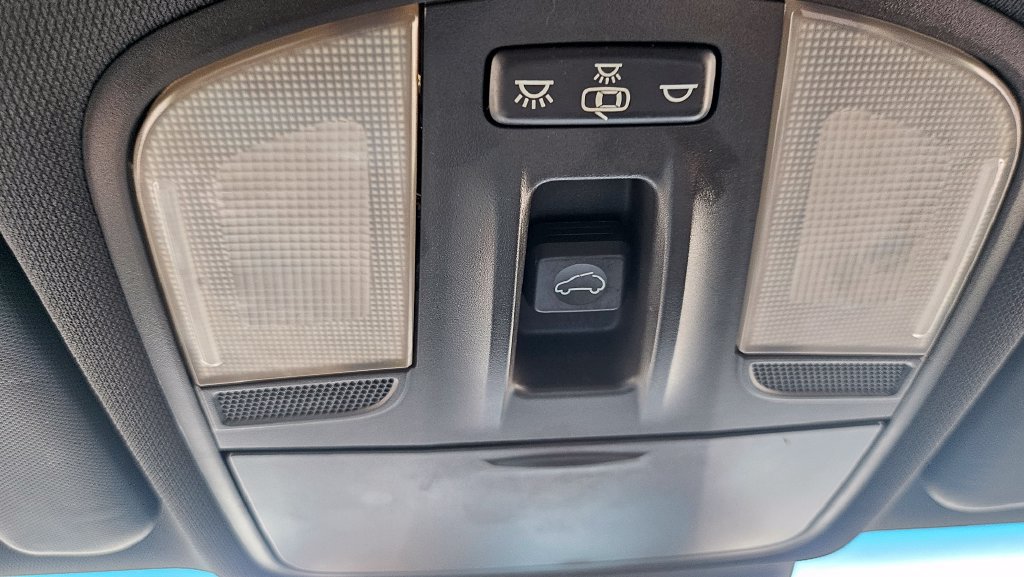 Used 2018 Hyundai Kona Limited FWD image 36
