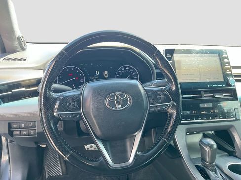 Used 2019 Toyota Avalon Touring w/ Advanced Safety Package FWD image 11