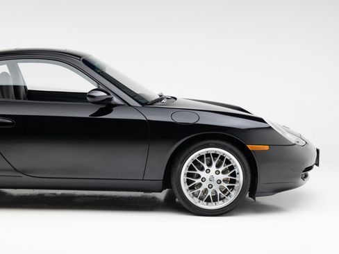 Used 2001 Porsche 911 GT3 RS image 27
