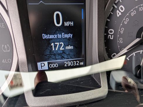 Used 2023 Toyota Tacoma TRD Off-Road image 19