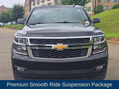 Used 2017 Chevrolet Tahoe LT w/ Luxury Package AWD/4WD image 5