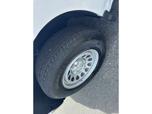 Used 2024 Chevrolet Silverado 1500 W/T w/ WT Value Package image 8