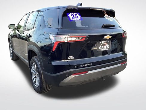 Used 2025 Chevrolet Equinox LT AWD/4WD image 6