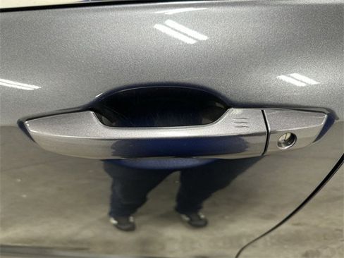 Used 2022 Honda CR-V EX-L image 13