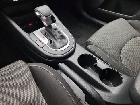 Used 2024 Kia Forte LXS w/ LXS Technology Package image 26