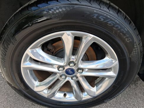 Used 2017 Ford Edge SEL w/ Equipment Group 201A AWD/4WD image 12