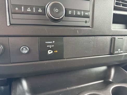 Used 2024 Chevrolet Express 2500 Work Van w/ Driver Convenience Package image 16