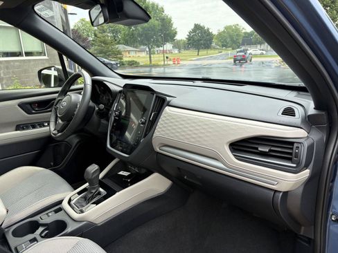 Used 2025 Subaru Forester Premium AWD/4WD image 22