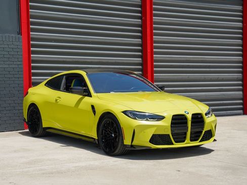 Used 2024 BMW M4 Competition w/ Parking Assistance Package RWD image 3