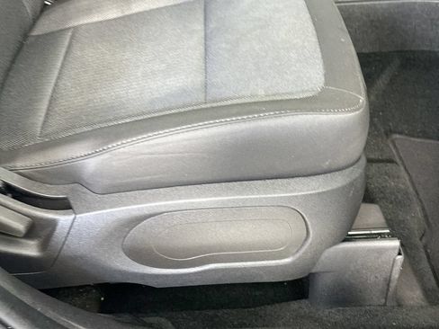 Used 2019 Ford Flex SE FWD image 21