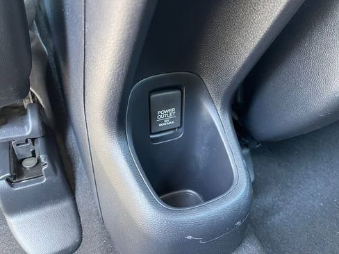 Certified 2020 Honda HR-V LX image 18