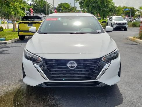 Used 2024 Nissan Sentra S FWD image 2