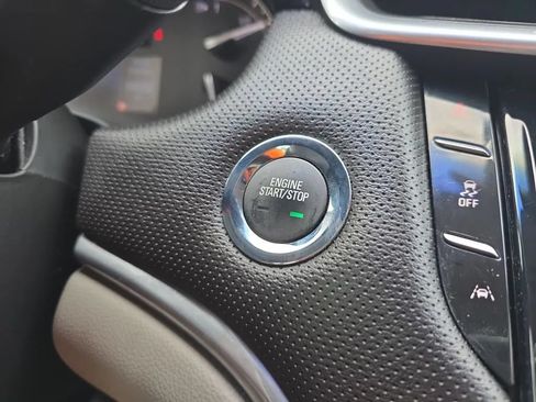 Used 2017 Cadillac XTS Luxury w/ Driver Awareness Package FWD image 34