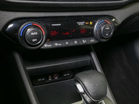 Used 2019 Kia Forte LXS image 28