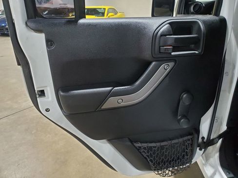 Used 2014 Jeep Wrangler Unlimited Sport w/ Connectivity Group image 29