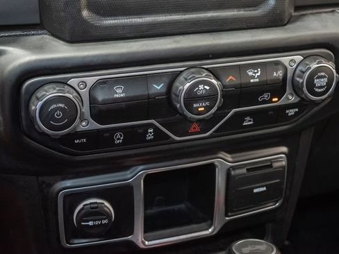 Used 2023 Jeep Wrangler Unlimited Sport AWD/4WD image 19