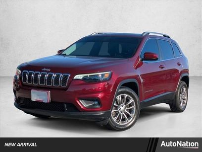 Used 2019 Jeep Cherokee Latitude Plus w/ Comfort/Convenience Group