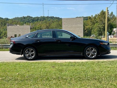 Used 2024 Honda Accord EX image 3