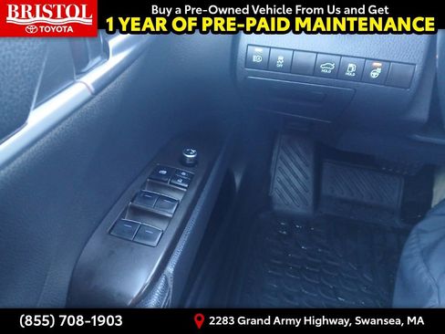 Used 2023 Toyota Camry XSE image 24