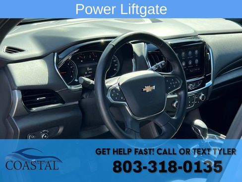 Used 2023 Chevrolet Traverse LT FWD image 5