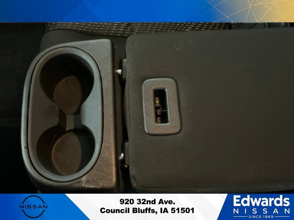 Used 2020 Dodge Journey SE w/ SE Popular Equipment Group FWD image 14