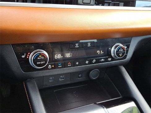 Used 2022 Mitsubishi Outlander SEL image 16