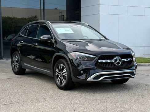 Used 2025 Mercedes-Benz GLA 250 image 8