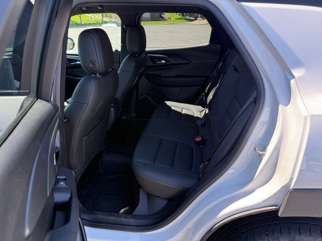 Used 2025 Chevrolet TrailBlazer ACTIV w/ Convenience Package AWD/4WD image 12