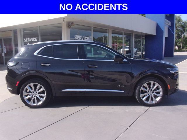Used 2023 Buick Envision Avenir FWD image 2