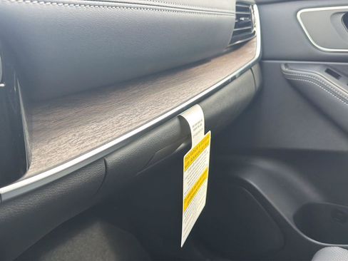 New 2026 Nissan Rogue Platinum AWD/4WD image 29
