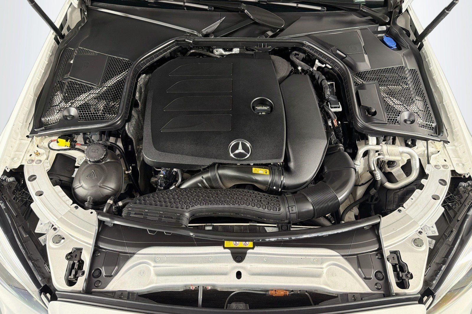 Used 2020 Mercedes-Benz C 300 Sedan image 12