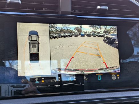 Used 2023 GMC Sierra 1500 AT4 w/ Technology Package image 20