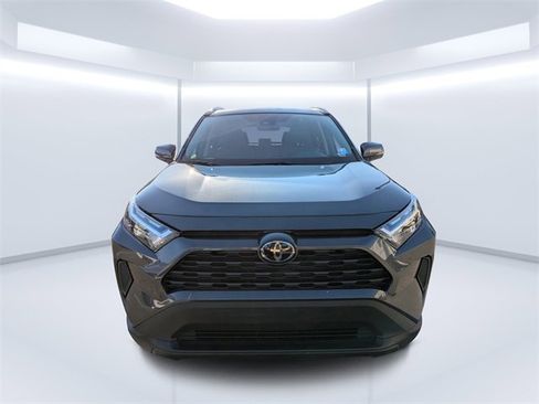 Used 2025 Toyota RAV4 XLE image 8