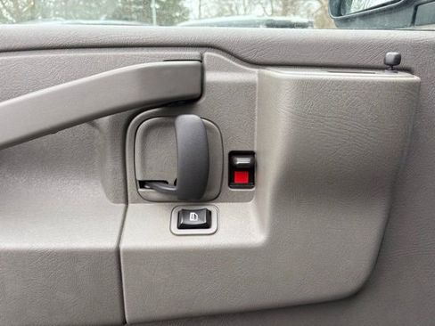 Used 2024 Chevrolet Express 2500 w/ Driver Convenience Package image 28