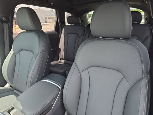 New 2025 Audi Q7 3.0T Prestige image 21