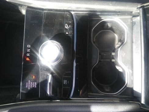 Used 2021 Jeep Grand Cherokee L Overland w/ Luxury Tech Group IV image 21