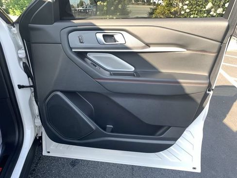 Used 2025 Ford Explorer ST w/ Sun And Sound Package AWD/4WD image 13