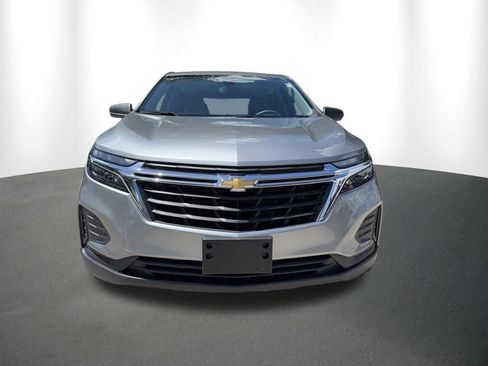 Used 2023 Chevrolet Equinox LS FWD image 12