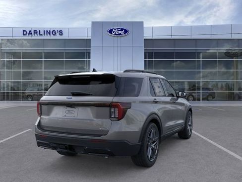 New 2026 Ford Explorer ST-Line w/ ST-Line Street Pack AWD/4WD image 8