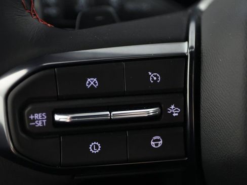 Used 2025 GMC Yukon AT4 Ultimate w/ LPO, Illumination Package AWD/4WD image 26