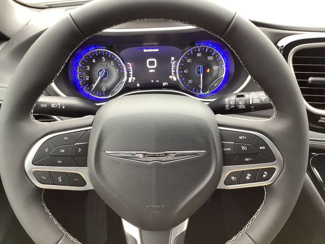 New 2026 Chrysler Pacifica Select AWD/4WD image 12