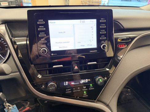 Used 2023 Toyota Camry LE FWD image 34