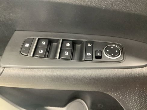 Certified 2023 Kia Forte LXS image 17