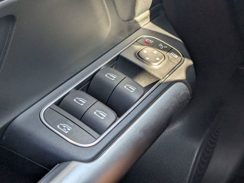 Certified 2025 Mercedes-Benz GLA 250 image 9